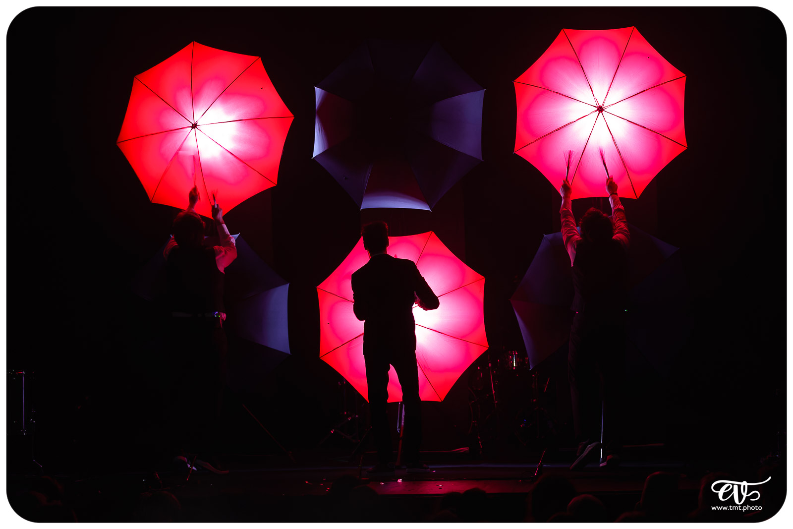 DRUM BROTHERS (LES FRÈRES COLLE)